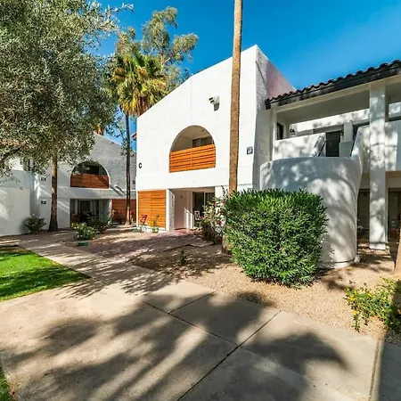 37A- Casa Grande Modern Condo 1Bd W Heated Pool