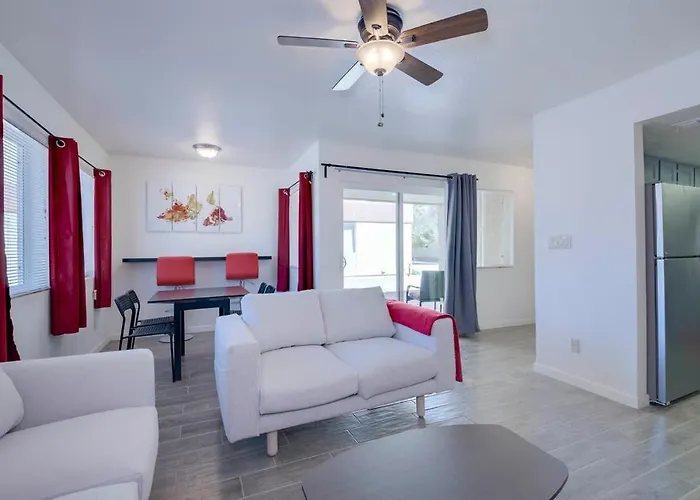 37a- Modern 1bd W Heated Pool Holiday home *