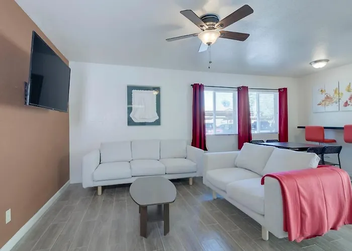 37a- Modern 1bd W Heated Pool