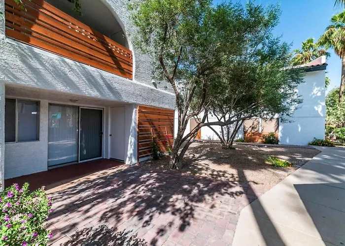 Holiday home 37a- Modern 1bd W Heated Pool Casa Grande