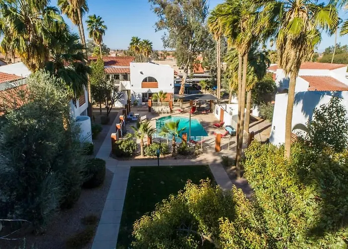 Holiday home 37a- Modern 1bd W Heated Pool Casa Grande